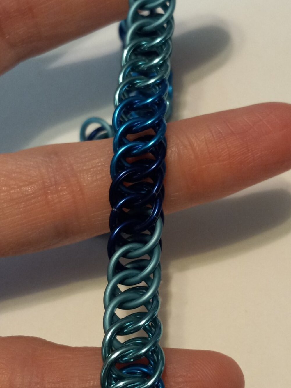 Monochromatic Blue Chain Mail bracelet - Picture 3 of 5